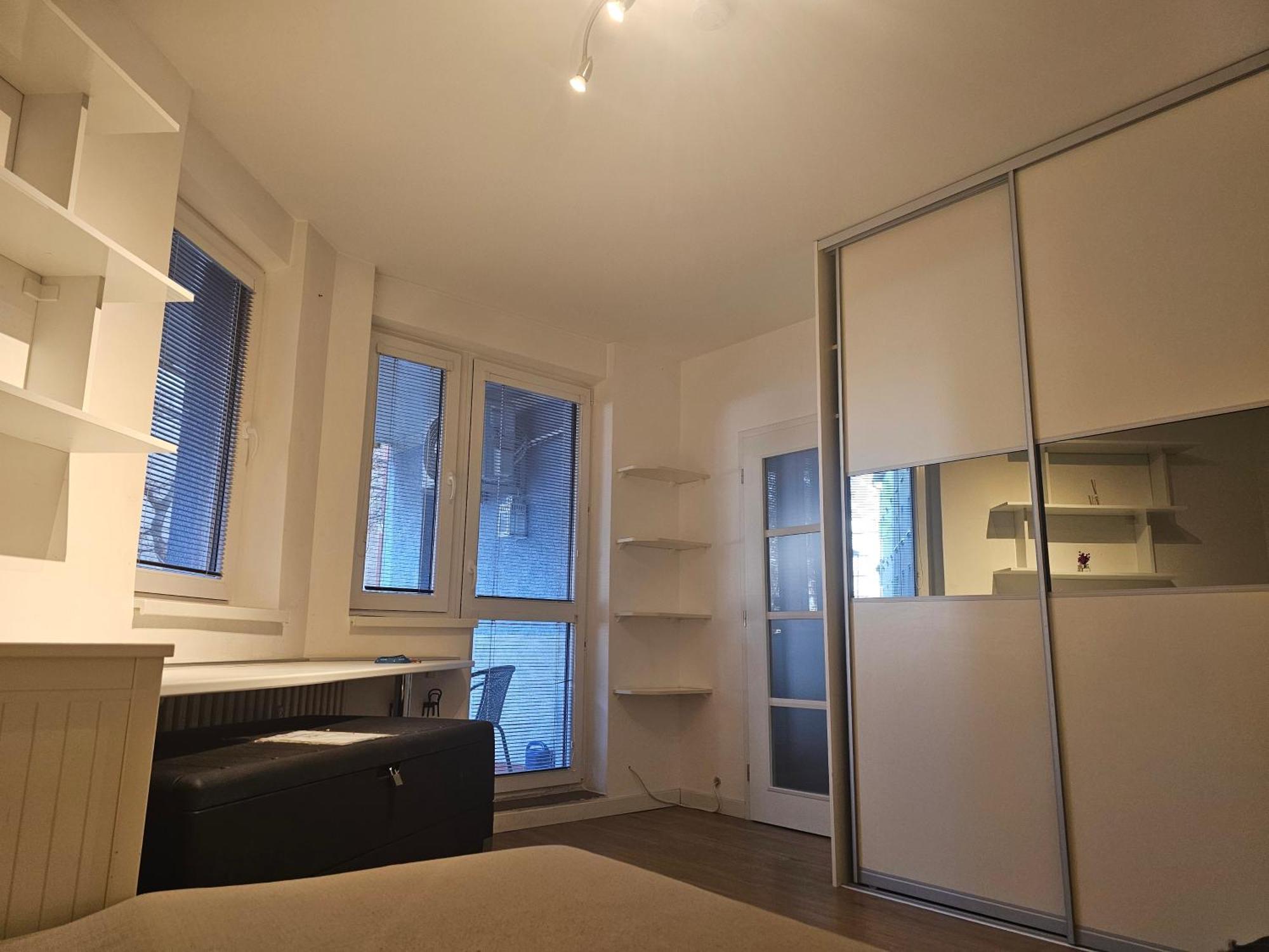 Huge Apartment Next To Train Station Close To The City Center Bratislava Esterno foto